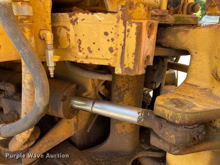 image for item DM4166 1994 Caterpillar D400D  haul truck