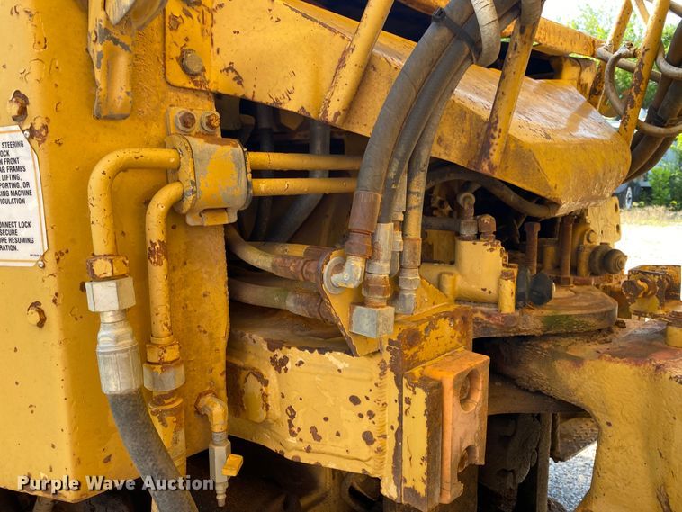 image for item DM4166 1994 Caterpillar D400D  haul truck