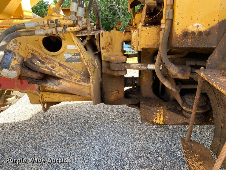 image for item DM4166 1994 Caterpillar D400D  haul truck