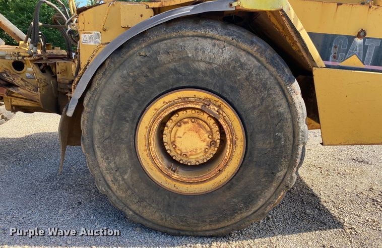 image for item DM4166 1994 Caterpillar D400D  haul truck