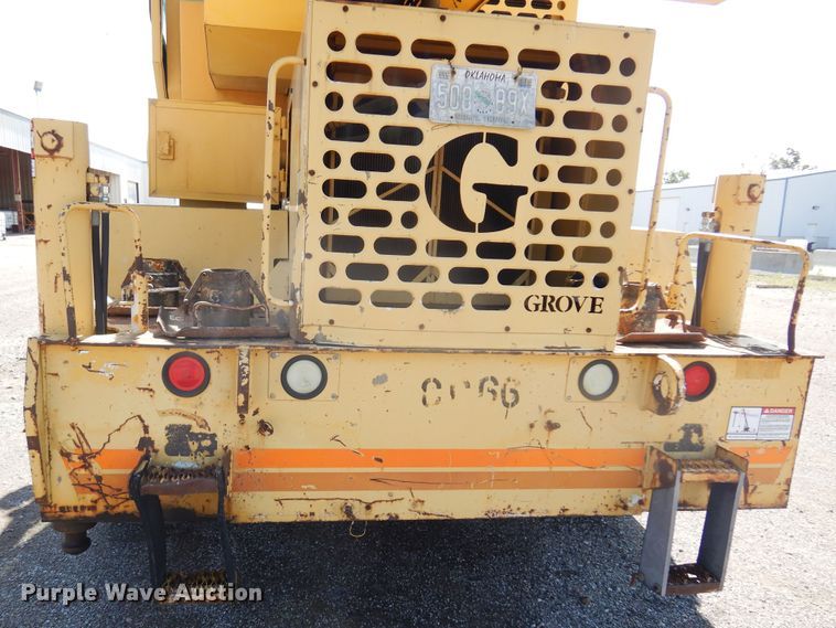 image for item DN0332 1995 Grove RT530D  crane