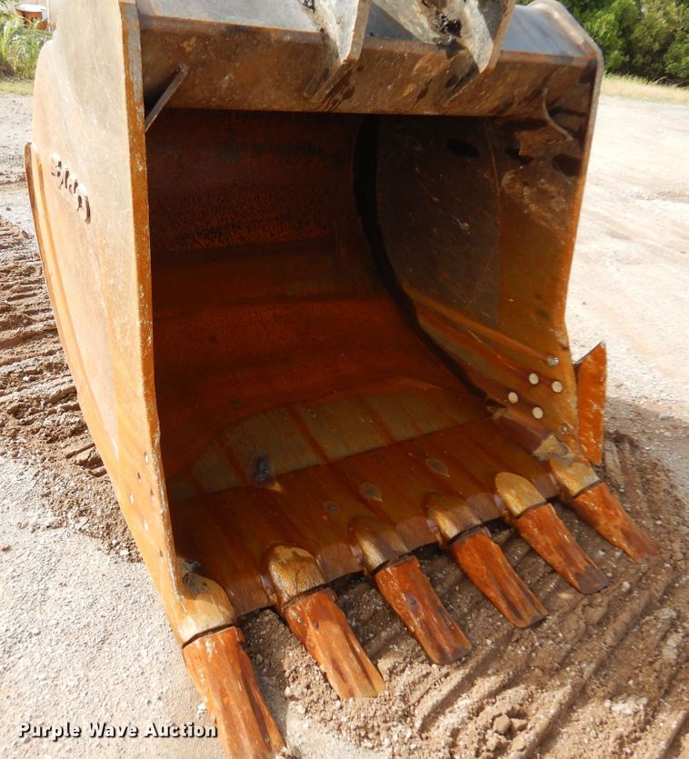 image for item DN0334 2011 Komatsu PC350LC-8  excavator