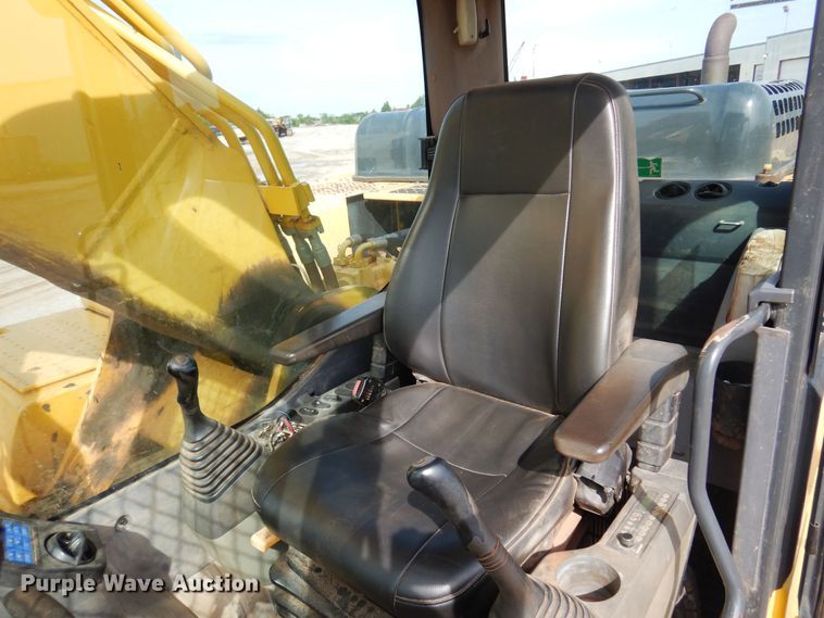image for item DN0334 2011 Komatsu PC350LC-8  excavator