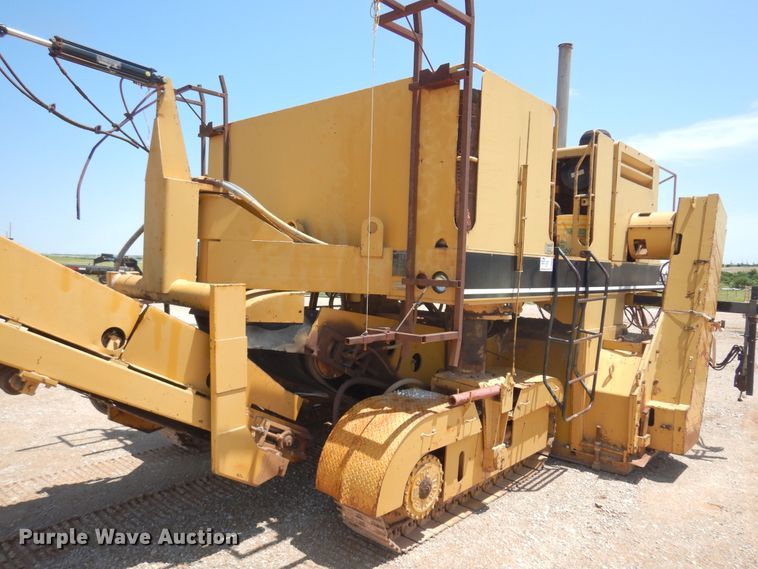 image for item DN0344 1986 Caterpillar TR-225B  asphalt trimmer