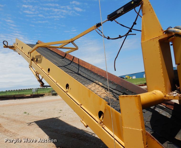 image for item DN0344 1986 Caterpillar TR-225B  asphalt trimmer