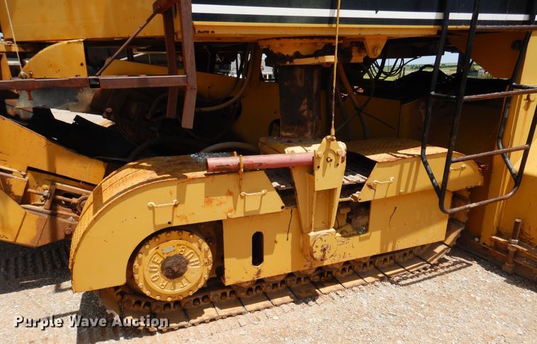 image for item DN0344 1986 Caterpillar TR-225B  asphalt trimmer