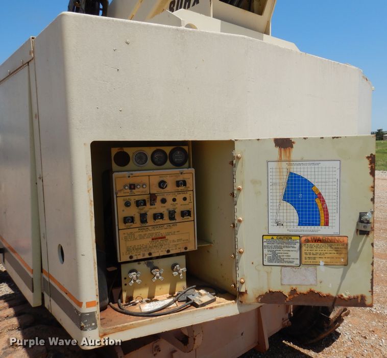 image for item DN0345 1995 JLG 80HX  boom lift