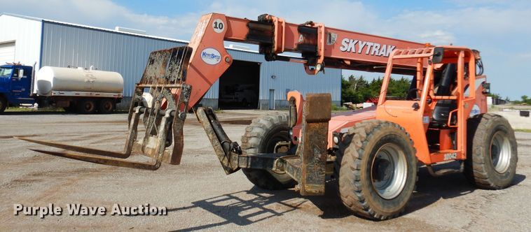 image for item DN0357 2008 SkyTrak 10042  telehandler