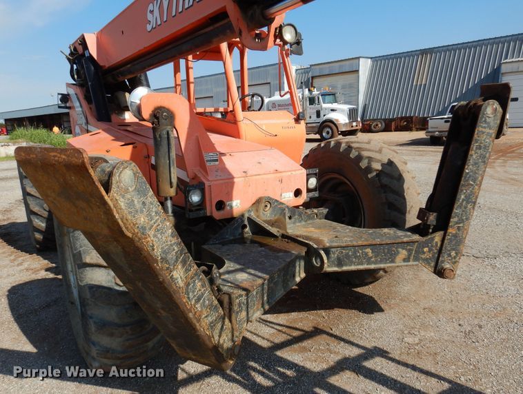 image for item DN0357 2008 SkyTrak 10042  telehandler