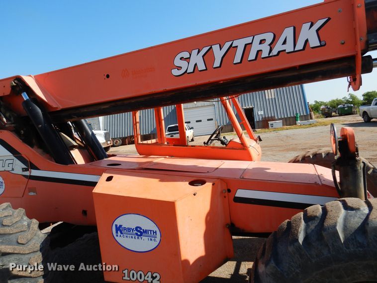 image for item DN0357 2008 SkyTrak 10042  telehandler