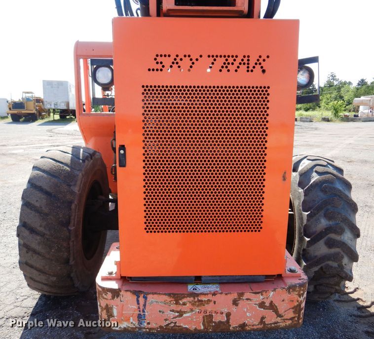 image for item DN0357 2008 SkyTrak 10042  telehandler