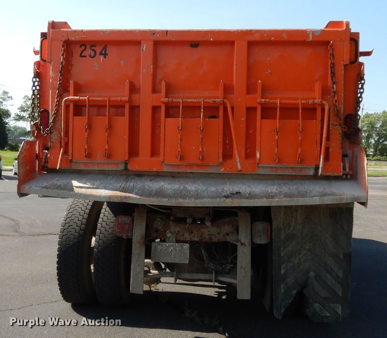 image for item DN1593 2002 Sterling LT9511  dump truck