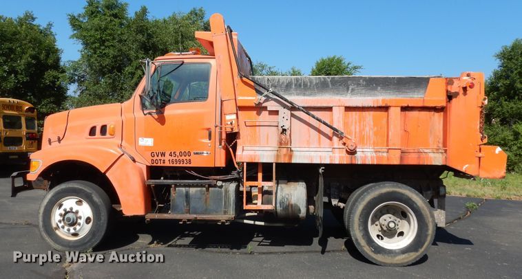 image for item DN1593 2002 Sterling LT9511  dump truck