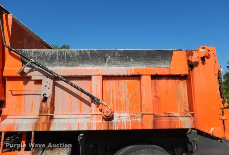 image for item DN1593 2002 Sterling LT9511  dump truck
