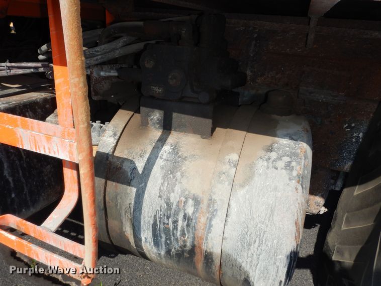 image for item DN1593 2002 Sterling LT9511  dump truck