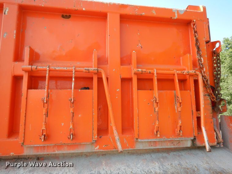 image for item DN1593 2002 Sterling LT9511  dump truck