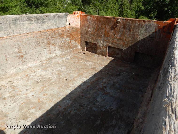 image for item DN1593 2002 Sterling LT9511  dump truck