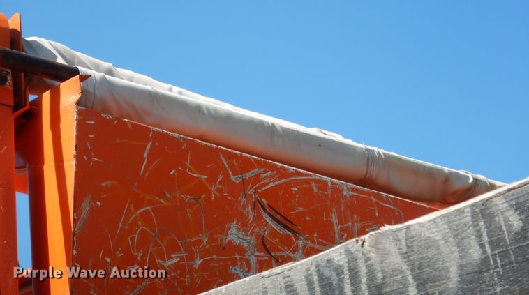 image for item DN1593 2002 Sterling LT9511  dump truck