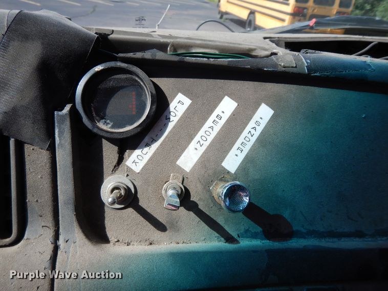 image for item DN1593 2002 Sterling LT9511  dump truck