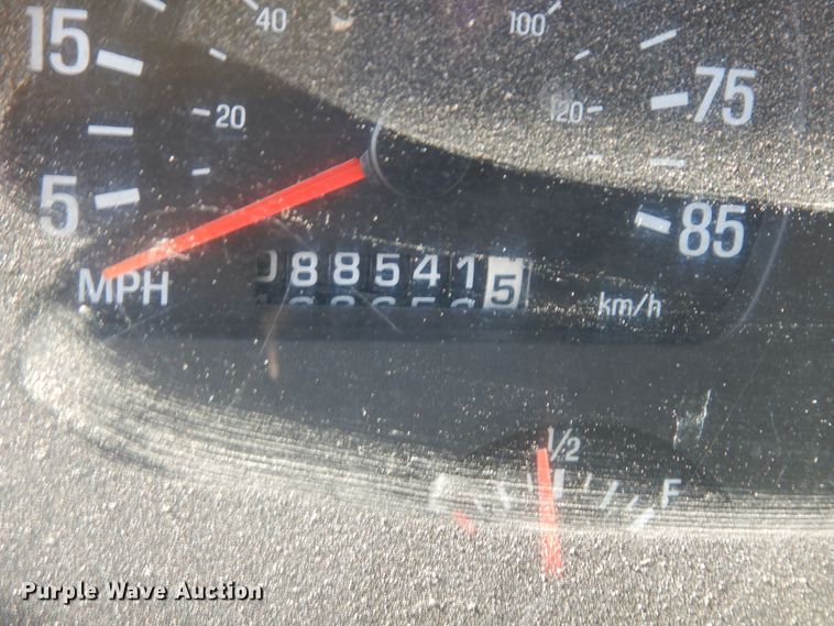 image for item DN1593 2002 Sterling LT9511  dump truck