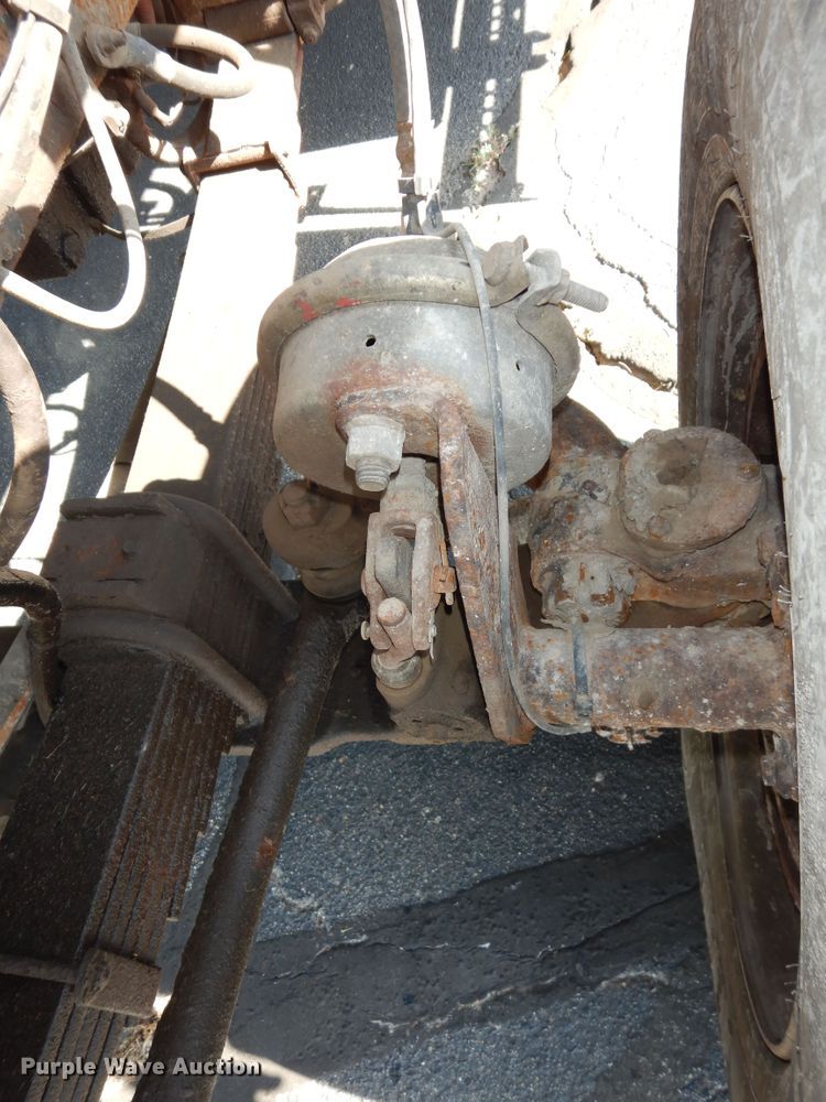 image for item DN1593 2002 Sterling LT9511  dump truck