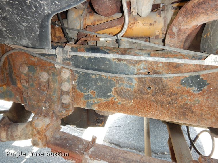 image for item DN1593 2002 Sterling LT9511  dump truck