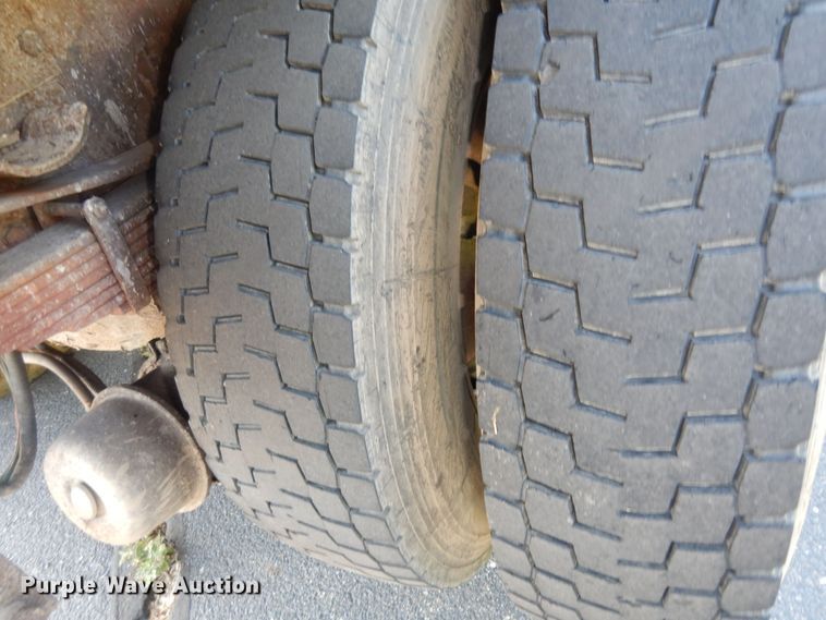 image for item DN1593 2002 Sterling LT9511  dump truck