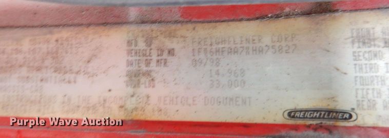 image for item DN7371 1999 Freightliner FL70  tank truck