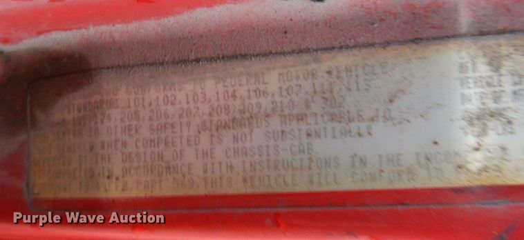 image for item DN7371 1999 Freightliner FL70  tank truck