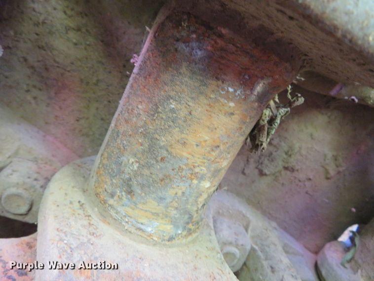 image for item DN7990 2004 John Deere 655C  track loader