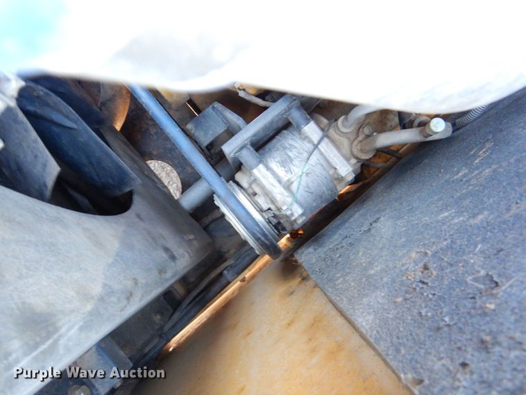 image for item DP4240 2011 John Deere 200DLC  excavator