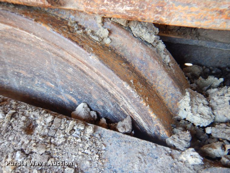 image for item DP4240 2011 John Deere 200DLC  excavator