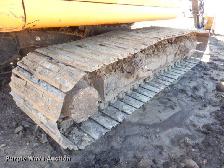 image for item DP4240 2011 John Deere 200DLC  excavator