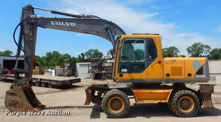 image for item DP4259 2004 Volvo EW180B  wheeled excavator