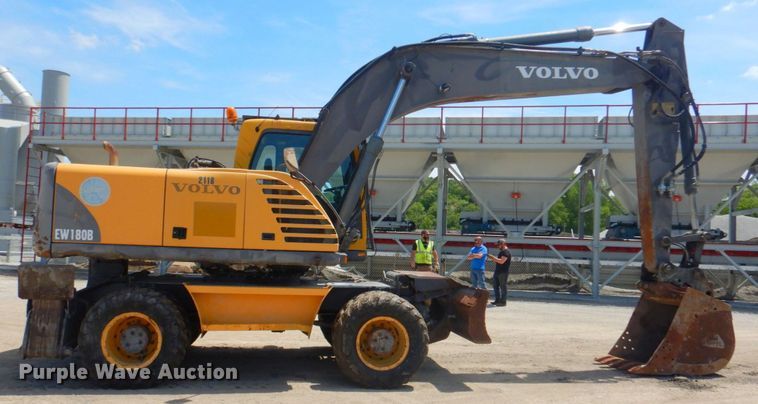image for item DP4259 2004 Volvo EW180B  wheeled excavator