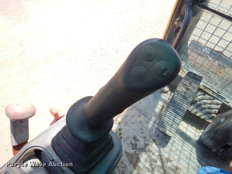 image for item DP4259 2004 Volvo EW180B  wheeled excavator