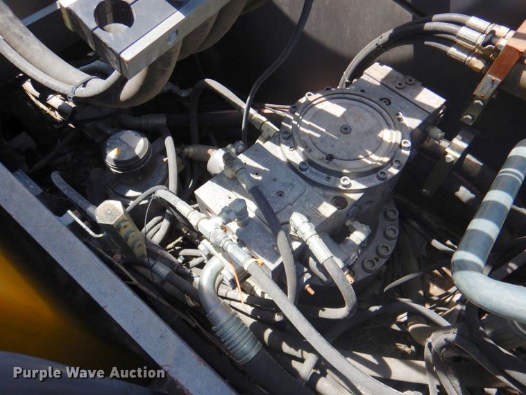 image for item DP4259 2004 Volvo EW180B  wheeled excavator