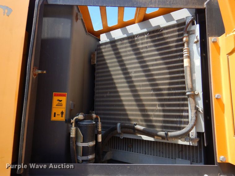 image for item DP4259 2004 Volvo EW180B  wheeled excavator