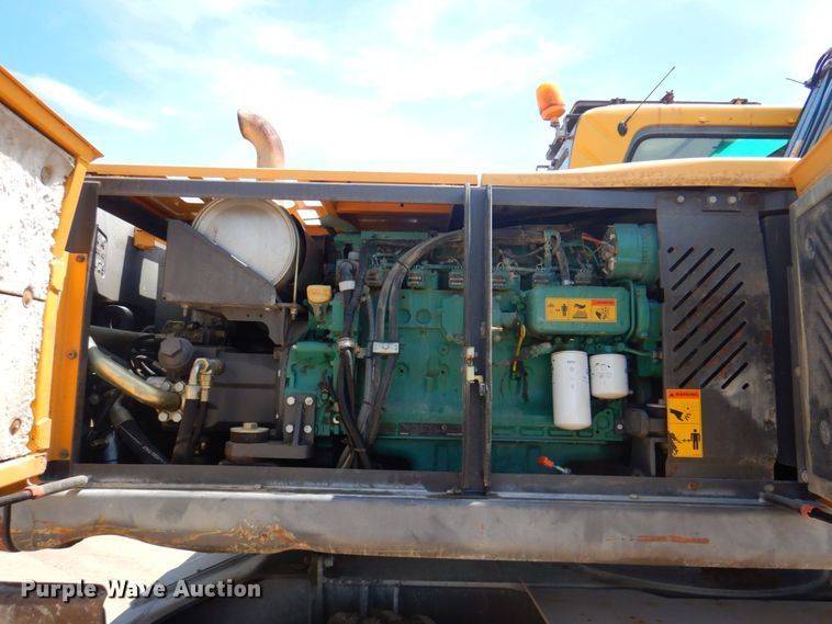 image for item DP4259 2004 Volvo EW180B  wheeled excavator