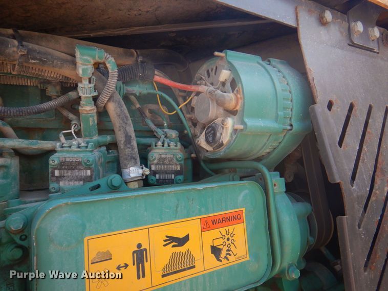 image for item DP4259 2004 Volvo EW180B  wheeled excavator