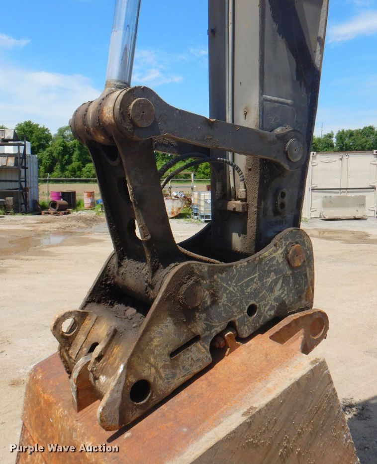 image for item DP4259 2004 Volvo EW180B  wheeled excavator