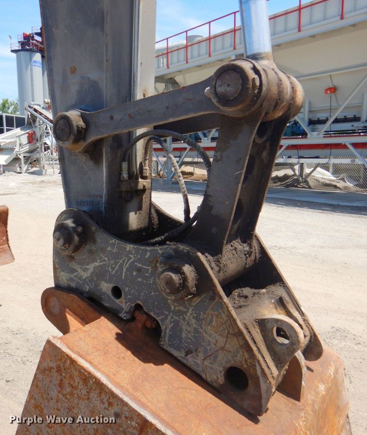 image for item DP4259 2004 Volvo EW180B  wheeled excavator