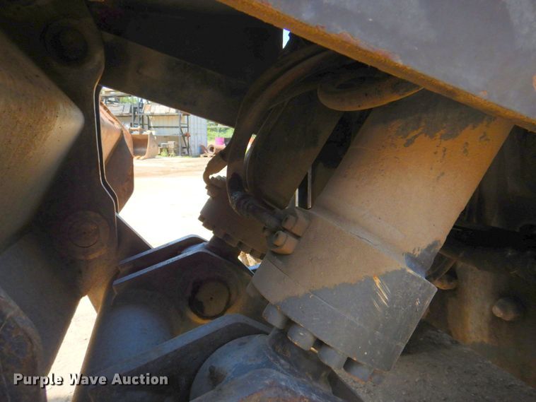 image for item DP4259 2004 Volvo EW180B  wheeled excavator
