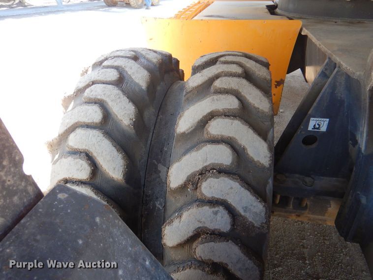 image for item DP4259 2004 Volvo EW180B  wheeled excavator