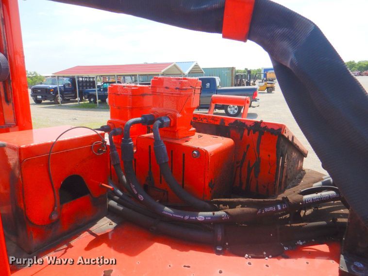 image for item DP4284 2013 Crafco SS125D  melter applicator