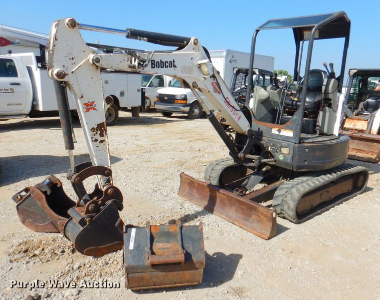 image for item DP4291 2015 Bobcat E26  mini excavator