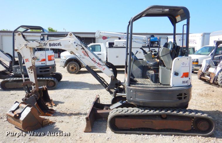 image for item DP4291 2015 Bobcat E26  mini excavator