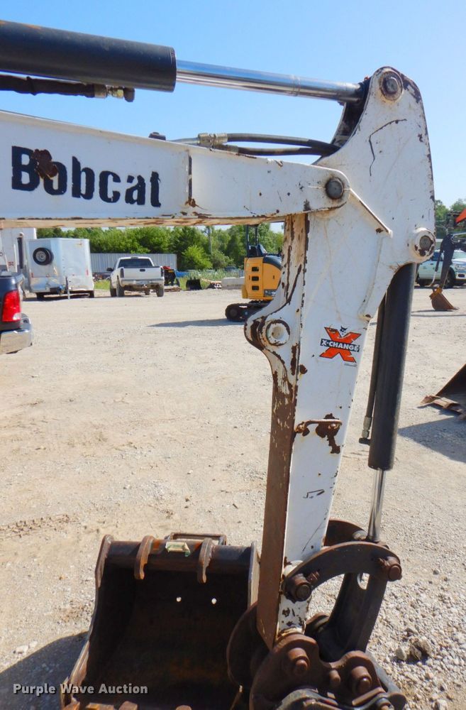image for item DP4291 2015 Bobcat E26  mini excavator