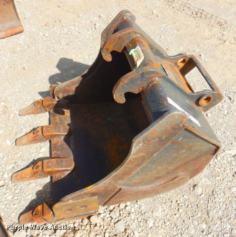 image for item DP4291 2015 Bobcat E26  mini excavator