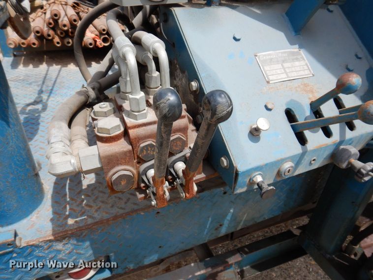 image for item DP5568 1997 Ford F450 Super Duty  drilling rig truck